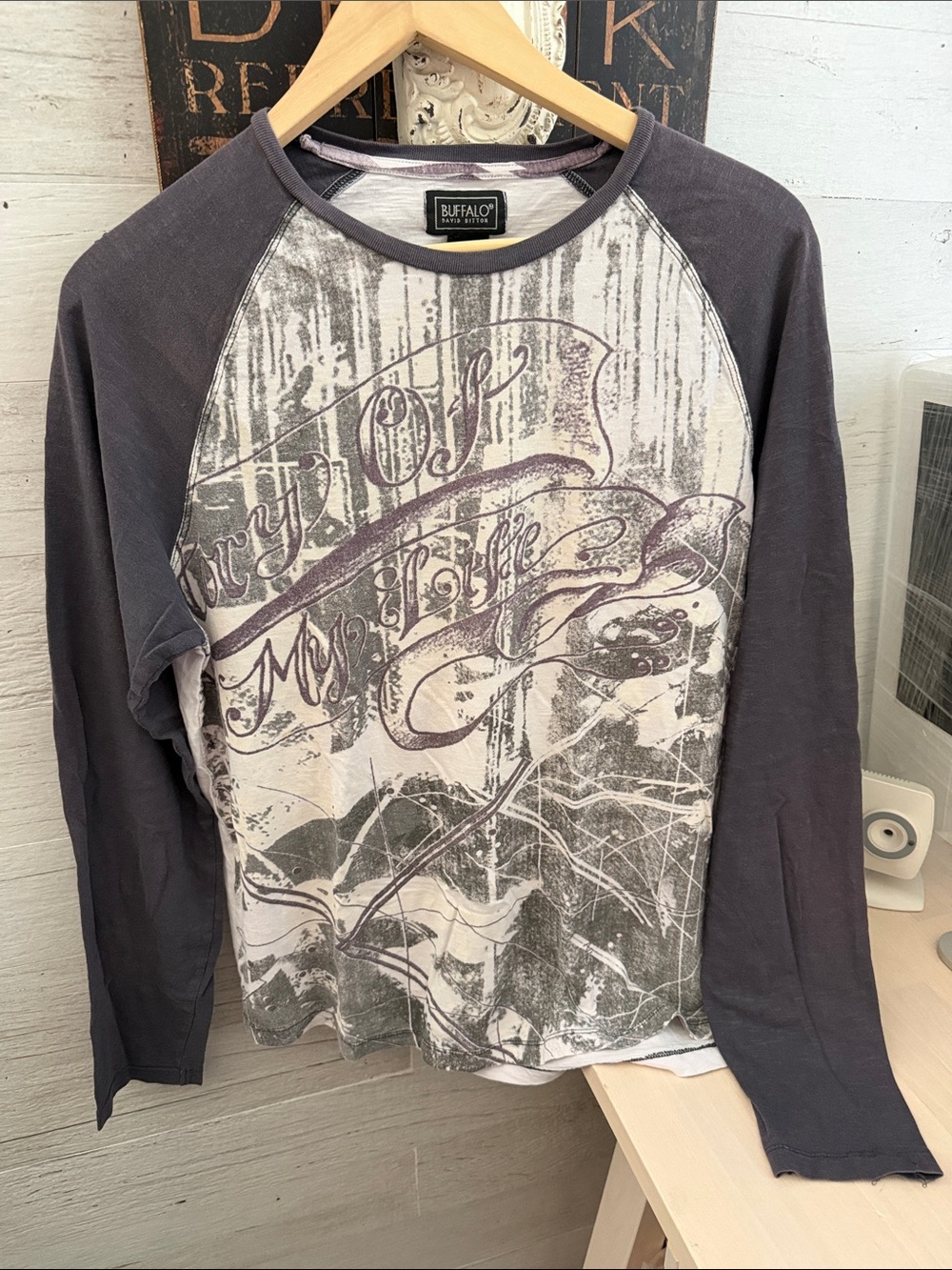 Buffalo David Bitton Men's Grey Raglan Graphic Long Sleeve Shirt 100% Cotton